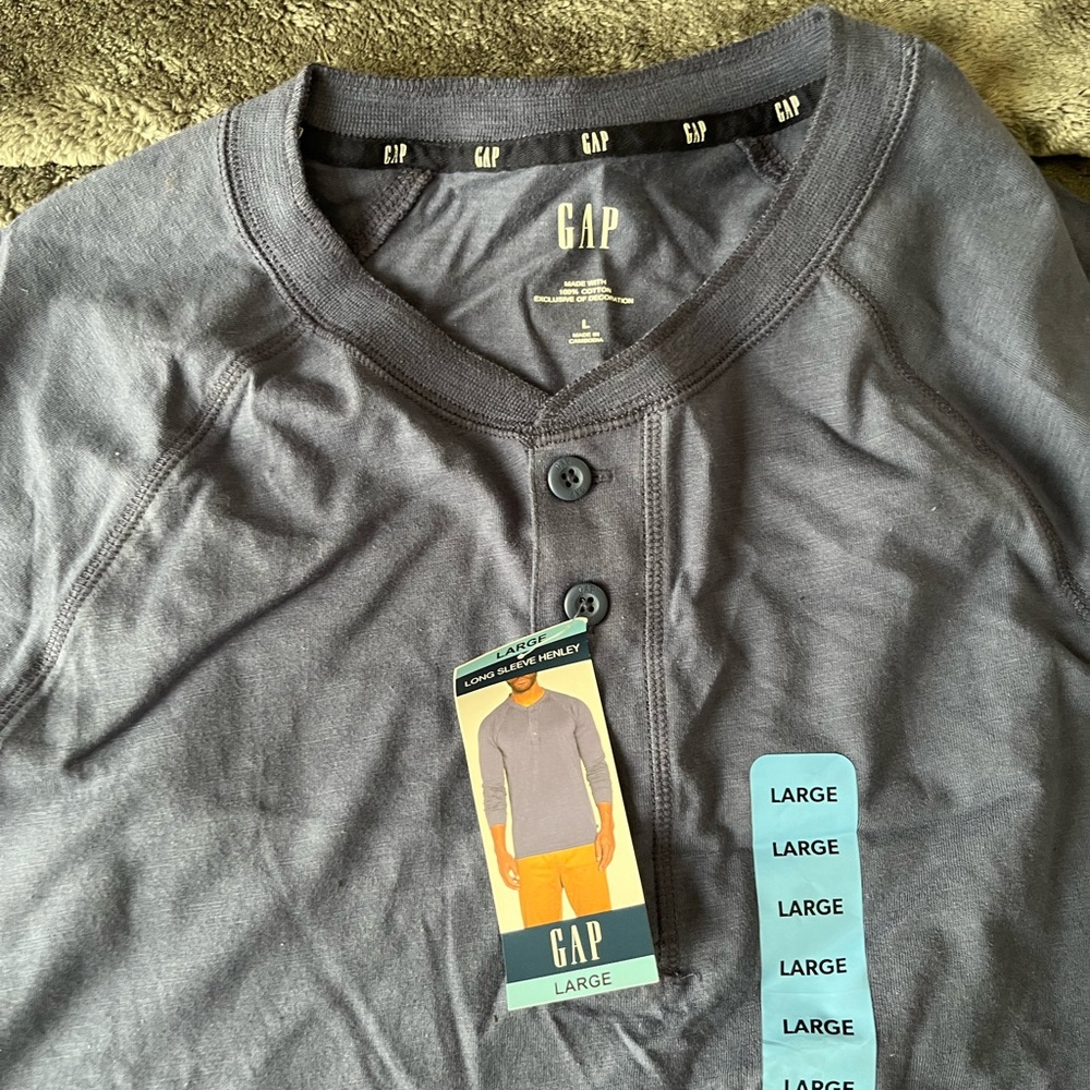 Men’s Gap Long Sleeve Henley T Shirt